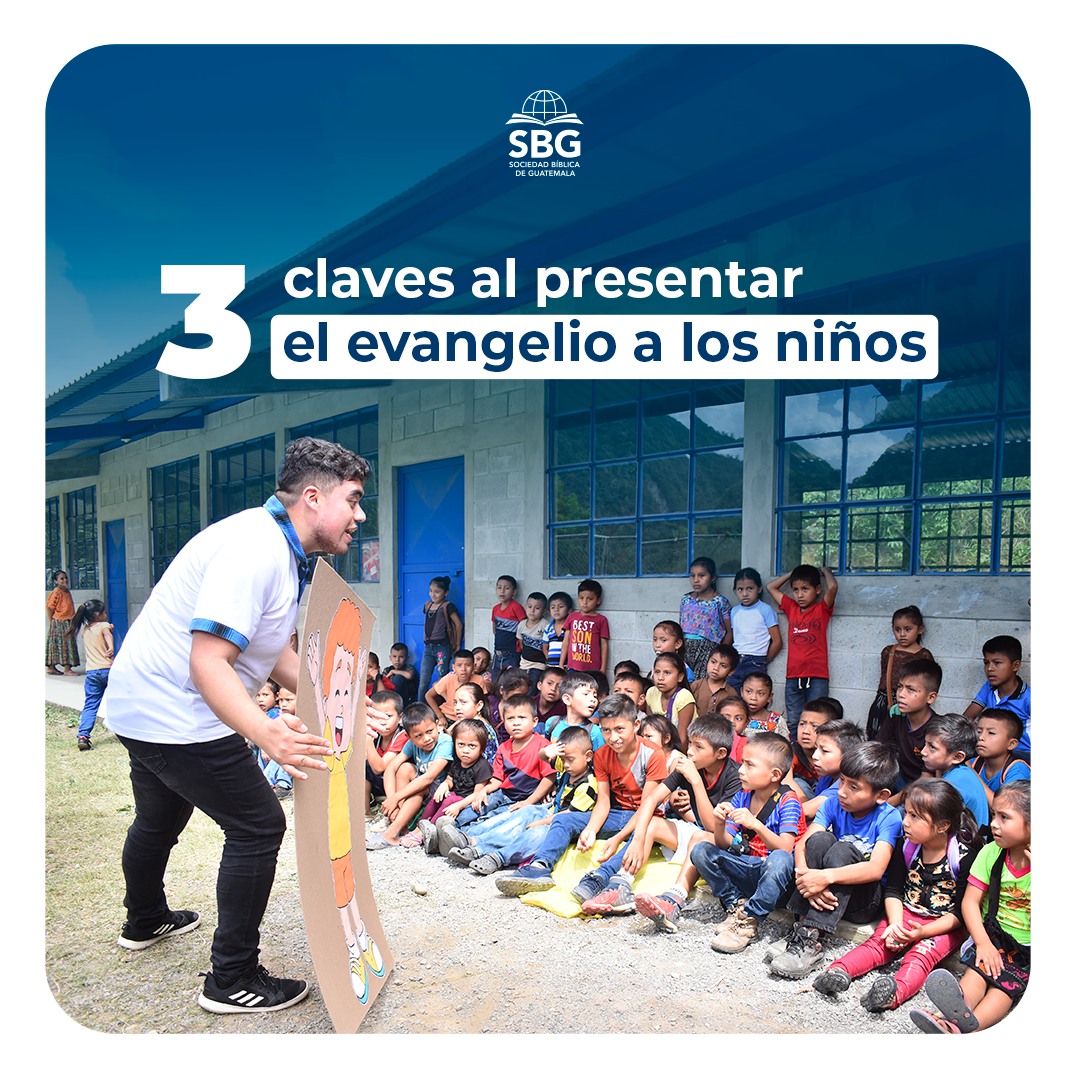 La enseñanza bíblica en la escuela dominical tiene un gran impacto. Gracias a Dios que nos permite alcanzar a muchos niños, que a su corta edad, pueden conocer, amar y valorar la Palabra de Dios.
Hoy te compartimos 3 claves al presentar el evangelio a los niños 
📖👀Lee y presenta la Biblia 
⚖🕊Enseña la ley y explica la gracia 
❤️🌟Vive la Biblia 
Lee más en nuestro artículo en linked in 👉 https://www.linkedin.com/pulse/3-claves-al-presentar-los-ni%C3%B1os-el-evangelio-21k4e/?trackingId=OkI0W%2BCRTmvfBOcsD%2BqM4A%3D%3D

#SBG #SociedadBiblica #Niños #Guatemala #Guate #GT #Infantil #CreceYAprende #Maestros #EscuelaDominical #Enseñanza #EstudioBiblico #Biblia