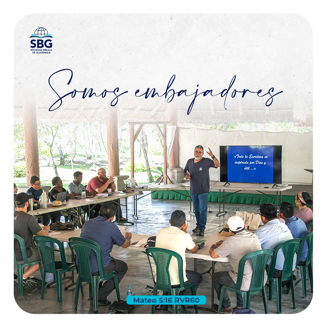 EN SBG SOMOS EMBAJADORES 🕊  de buenas nuevas
📖 Así alumbre vuestra luz delante de los hombres, para que vean vuestras buenas obras, y glorifiquen a vuestro Padre que está en los cielos.  Mateo 5:16 RVR60 
#SBG #SociedadBiblica #Guatemala #Biblia #ProyectosSBG #Embajadores #LaBibliaEsParaTodos